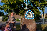 Gelovigen op pad voor zomertocht in Berkenbos