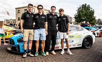 Massale belangstelling voor parade 24 Uren Zolder