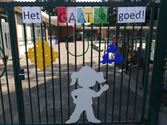 In Pagadder kropen ze door het gaatje