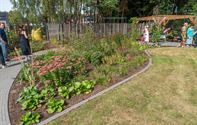 De zintuigen laten prikkelen in de Beleeftuin