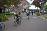Jasper en Jordi fietsten mee met de politie