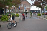 Jasper en Jordi fietsten mee met de politie