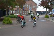 Jasper en Jordi fietsten mee met de politie