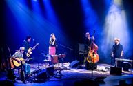 Country Mavericks eert groten van de country
