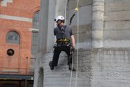 Monumentenwachters oefenen 55 meter hoog