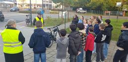 Fietsersbond geeft SFC-leerlingen verkeerseducatie