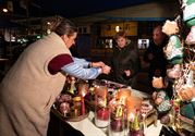 Gezellig toeven en proeven op kerstmarkt