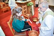 Voetenwassing tijdens Witte Donderdagviering