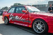 Massa volk voor auto's, show en DDT op Race Wars