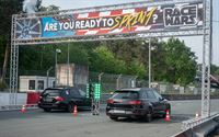 Massa volk voor auto's, show en DDT op Race Wars