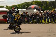 Stuntrijders als blikvanger bij de Solo Riders