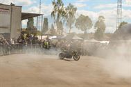 Stuntrijders als blikvanger bij de Solo Riders