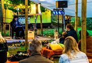 Fluisterbos brengt artiesten van divers pluimage