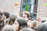 Mega kussengevecht rondt schooljaar in SFC af