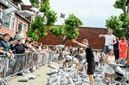 Mega kussengevecht rondt schooljaar in SFC af
