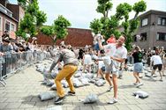 Mega kussengevecht rondt schooljaar in SFC af