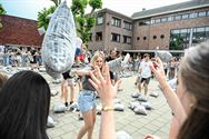 Mega kussengevecht rondt schooljaar in SFC af