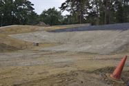 De nieuwe BMX-track krijgt dagelijks meer gestalte
