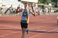 Kranige jeugdatleten trotseren de hitte