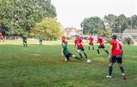 Geblesseerde speler domper op voetbalontmoeting