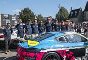 Massa volk voor parade van 24 Uren van Zolder