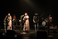 Lullaby Embrace: en nu de rest van Vlaanderen