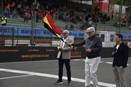 Prins Laurent heeft zonnerace op gang gevlagd