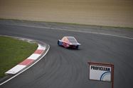 Na één derde rijdt wagen van Aken aan de leiding