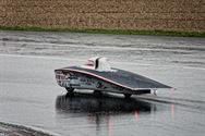 Solar Team Twente wint voor Leuvense zonnewagen