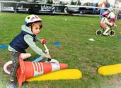 De zon kwam tevoorschijn voor Zolder Leeft