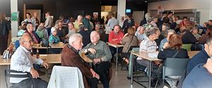De zon kwam tevoorschijn voor Zolder Leeft
