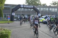 120 fietsers door politiezone voor 't goede doel