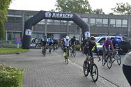 120 fietsers door politiezone voor 't goede doel