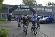 120 fietsers door politiezone voor 't goede doel