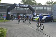 120 fietsers door politiezone voor 't goede doel