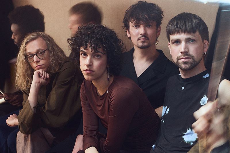 Ão in concert [try-out]